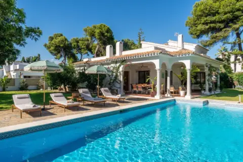 Chalet en Avenida de la Rosaleda, 36