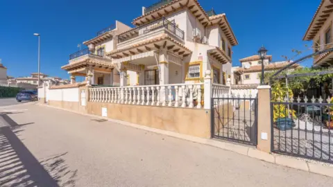 Chalet en La Zenia