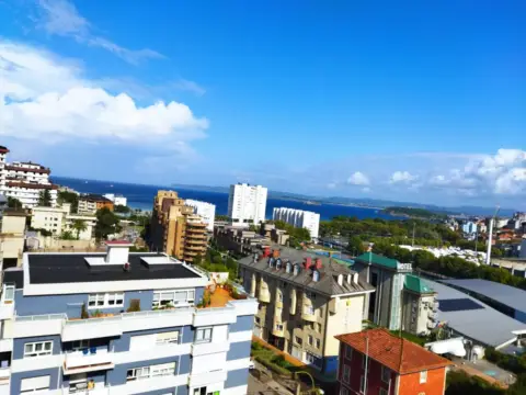 Piso en Avenida de Cantabria, 24