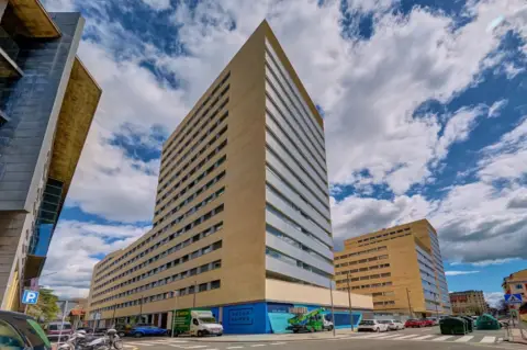 Piso en calle Plaza Salesianos, nº 3