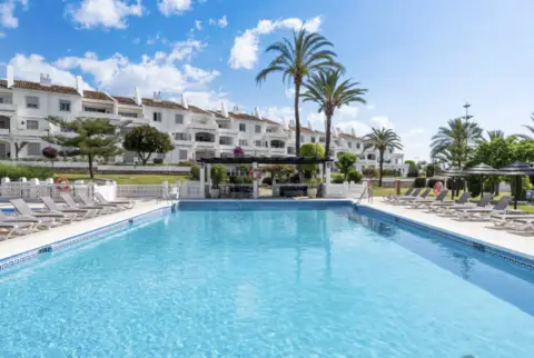 Apartamento en Nueva Andalucía-Centro
