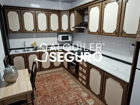 Piso en Parque Alcosa