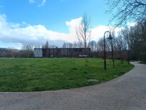 Terreno en calle de Pérez Goyena, 69