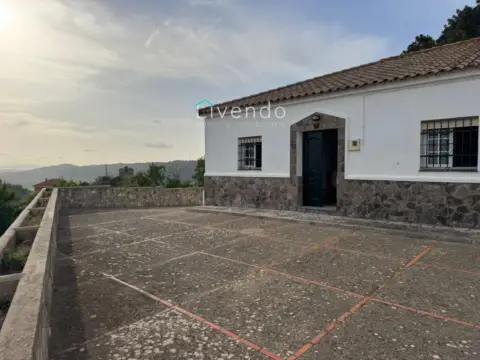 Chalet en Alcalá de los Gazules
