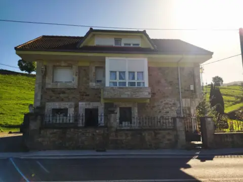 Casa en calle Posajo Penias, nº 13