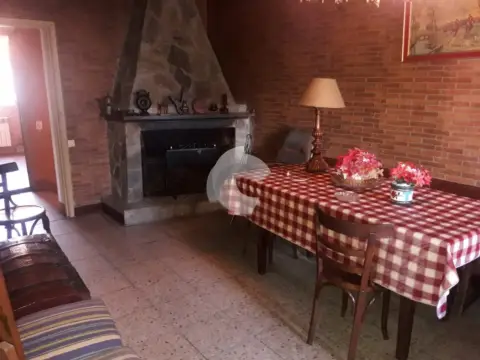 Casa pareada en calle Ordelles