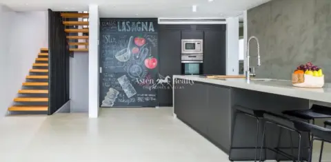 Casa pareada en calle de Noruega