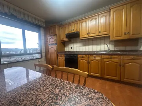 Piso en Ciudad-Naranco-Vallobín