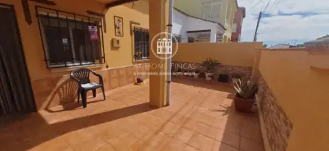 Casa adosada en Les Peces