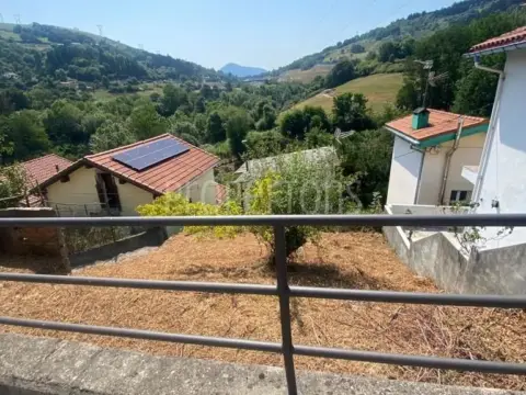 Terreno en Barrio Buia, 64