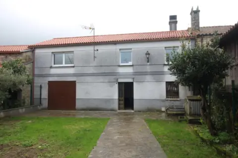 Casa en Xora