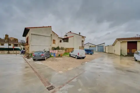 Terreno en calle Oyanzar, 2