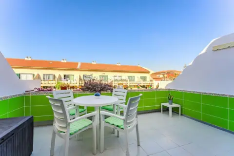 Dúplex en calle de Uruguay