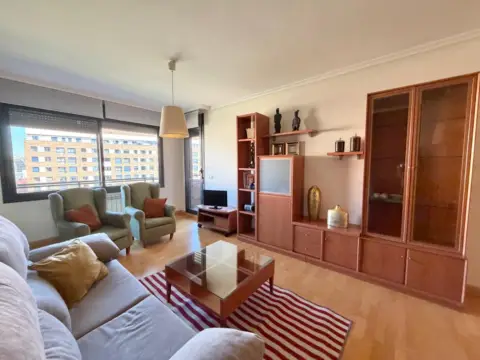 Piso en calle Pq Lirios Los