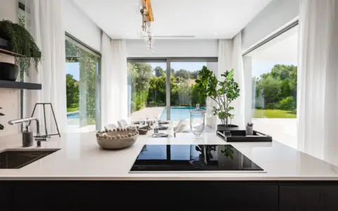 Chalet en El Paraíso-Atalaya-Benamara