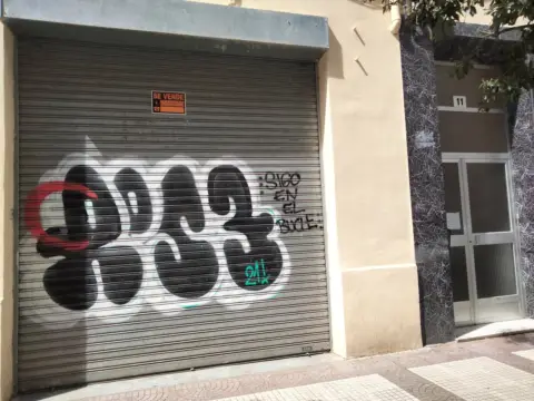Local comercial en Universidad-Los Lirios