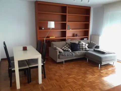 Piso en calle Santa Vicenta María