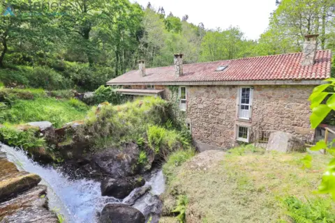 Casa en Cerca Ledoño- O Corgo- Celas- Costa Do Batan-Cerceda