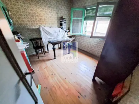 Casa en calle Lope Gemeno