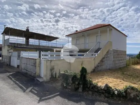 Casa en San Cibrao Das Viñas