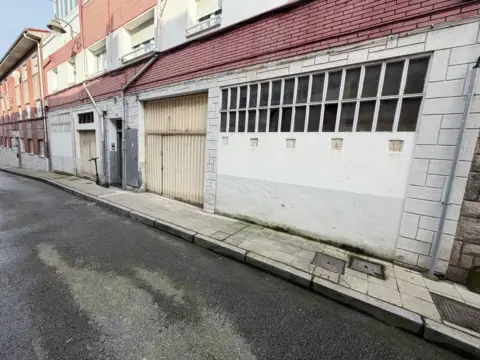 Local comercial en calle del Santo Ángel