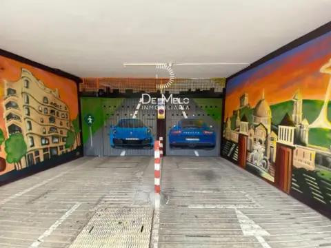 Garaje en Carrer del Pintor Tapiró, 2