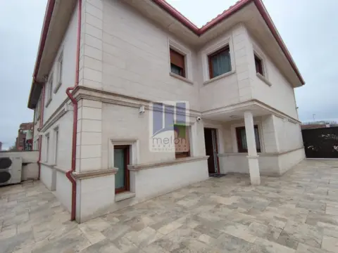 Casa en calle de la Condesa Mencía