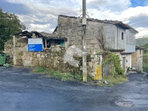 Casa adosada en Folgoso-Esgos