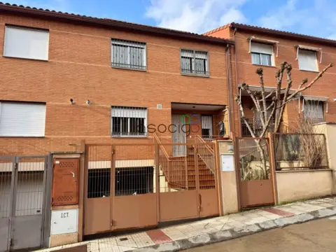 Casa adosada en Chiloeches