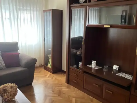 Piso en El Carbayedo-El Quirinal