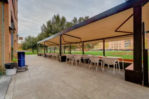 Local comercial en calle Paseo Donates de Sangre, nº 5