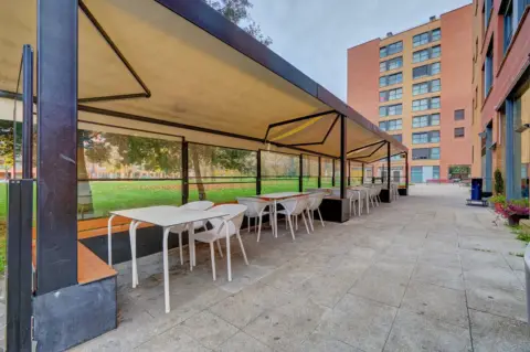 Local comercial en calle Paseo Donates de Sangre, nº 5