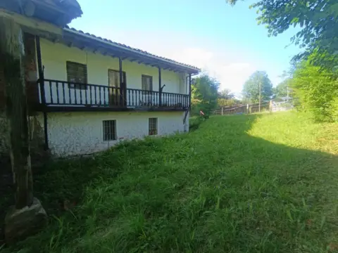 Casa en calle C/ La Llama, nº 25