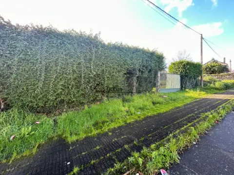 Terreno en calle O Pazo - Santa Maria de Mourente