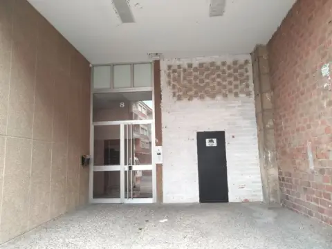 Local comercial en Universidad-Los Lirios