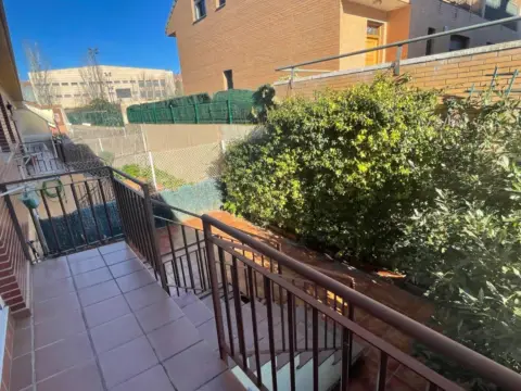 Casa adosada en Centro