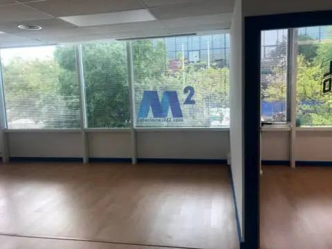 Oficina en Parque Empresarial La Marina
