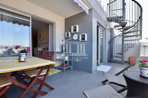 Dúplex en La Tejita