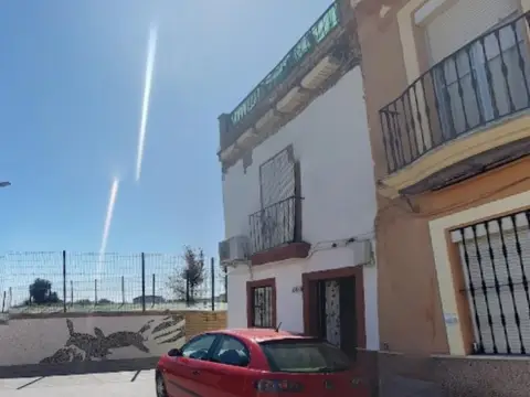 Casa adosada en Villaverde del Río