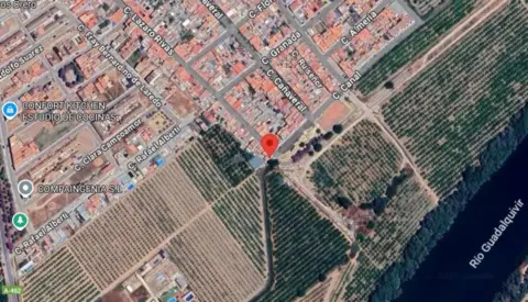 Casa adosada en Villaverde del Río