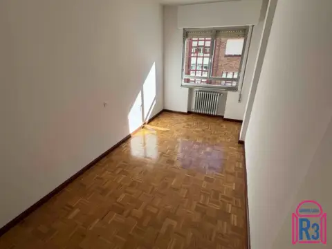 Piso en calle de Brianda de Olivera