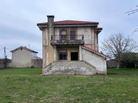 Casa en calle Lg Caliero,El