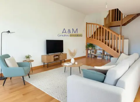 Casa pareada en calle del Roble