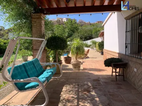 Chalet en Álora
