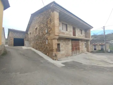Casa en calle El Rasillo, Plaza Mayor, nº 10