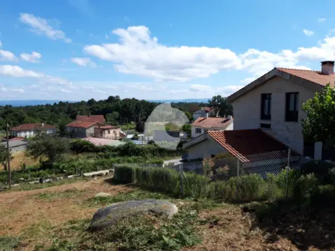 Terreno en Lugar Penedo