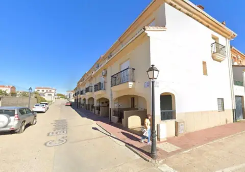 Casa adosada en Montehermoso
