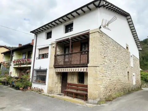 Casa en Barrio de la Ganceda