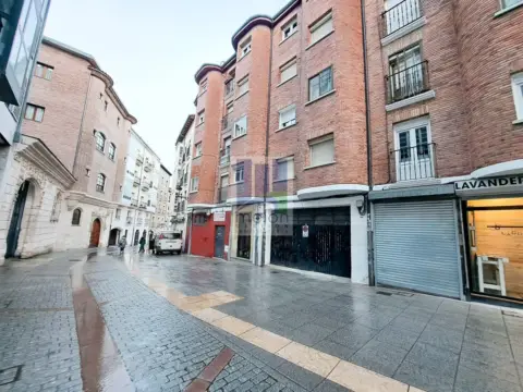 Piso en calle de Fernán González