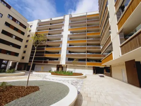 Piso en calle de María Lacunza, 11